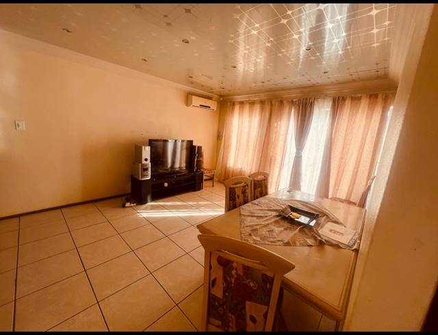 3 BEDROOM HOUSE FOR SALE IN CHANTELLE